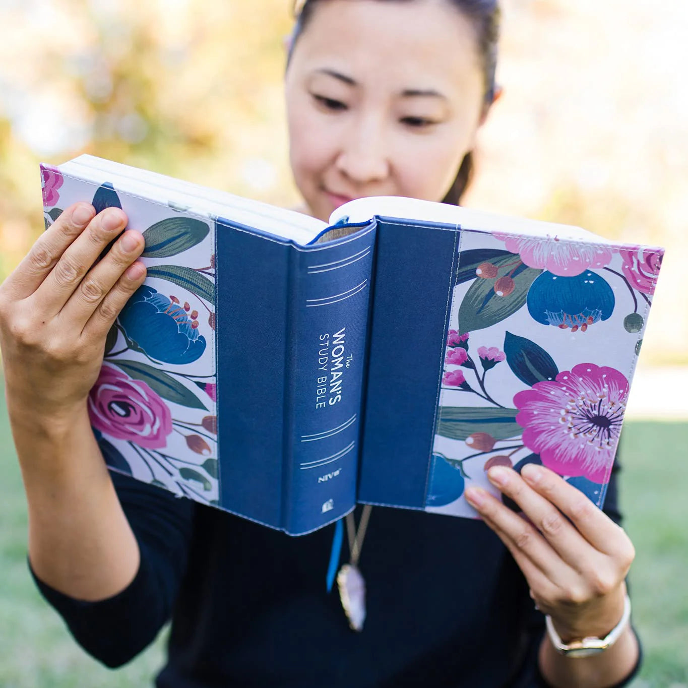 NIV, the Woman'S Study Bible, Full-Color, Red Letter: Receiving God'S Truth for Balance, Hope, and Transformation