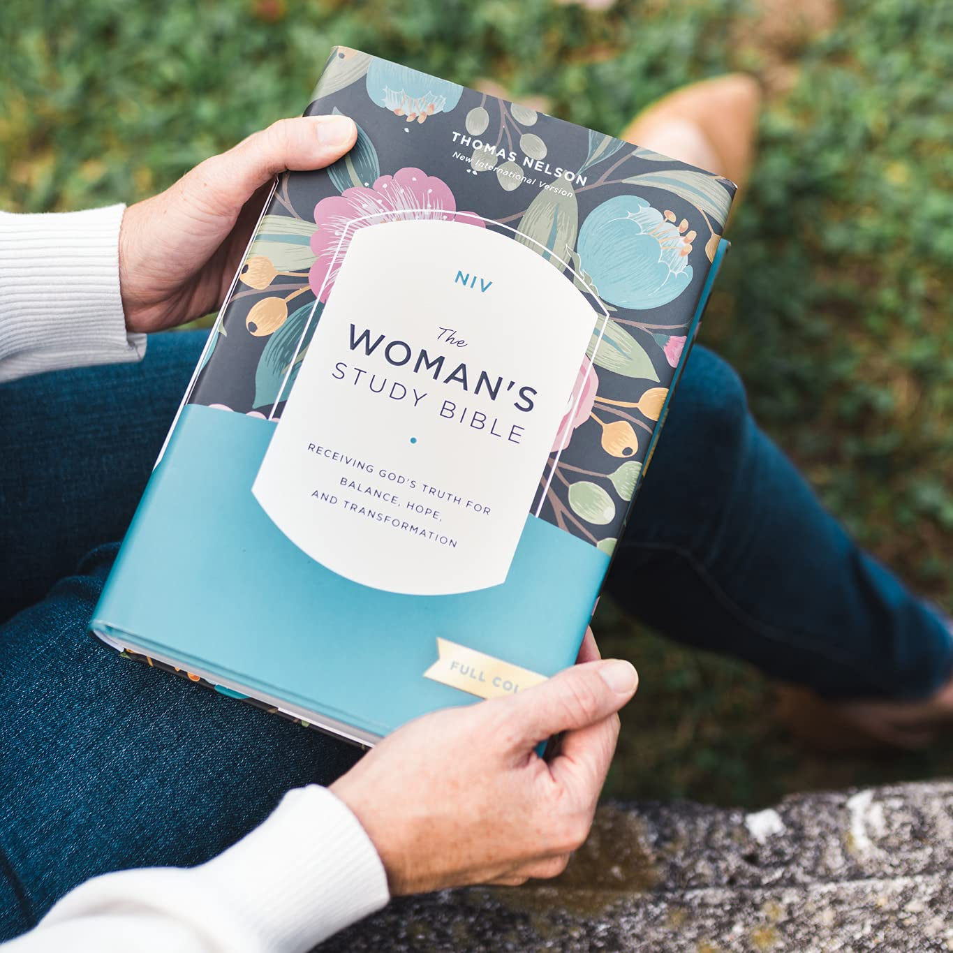NIV, the Woman'S Study Bible, Full-Color, Red Letter: Receiving God'S Truth for Balance, Hope, and Transformation