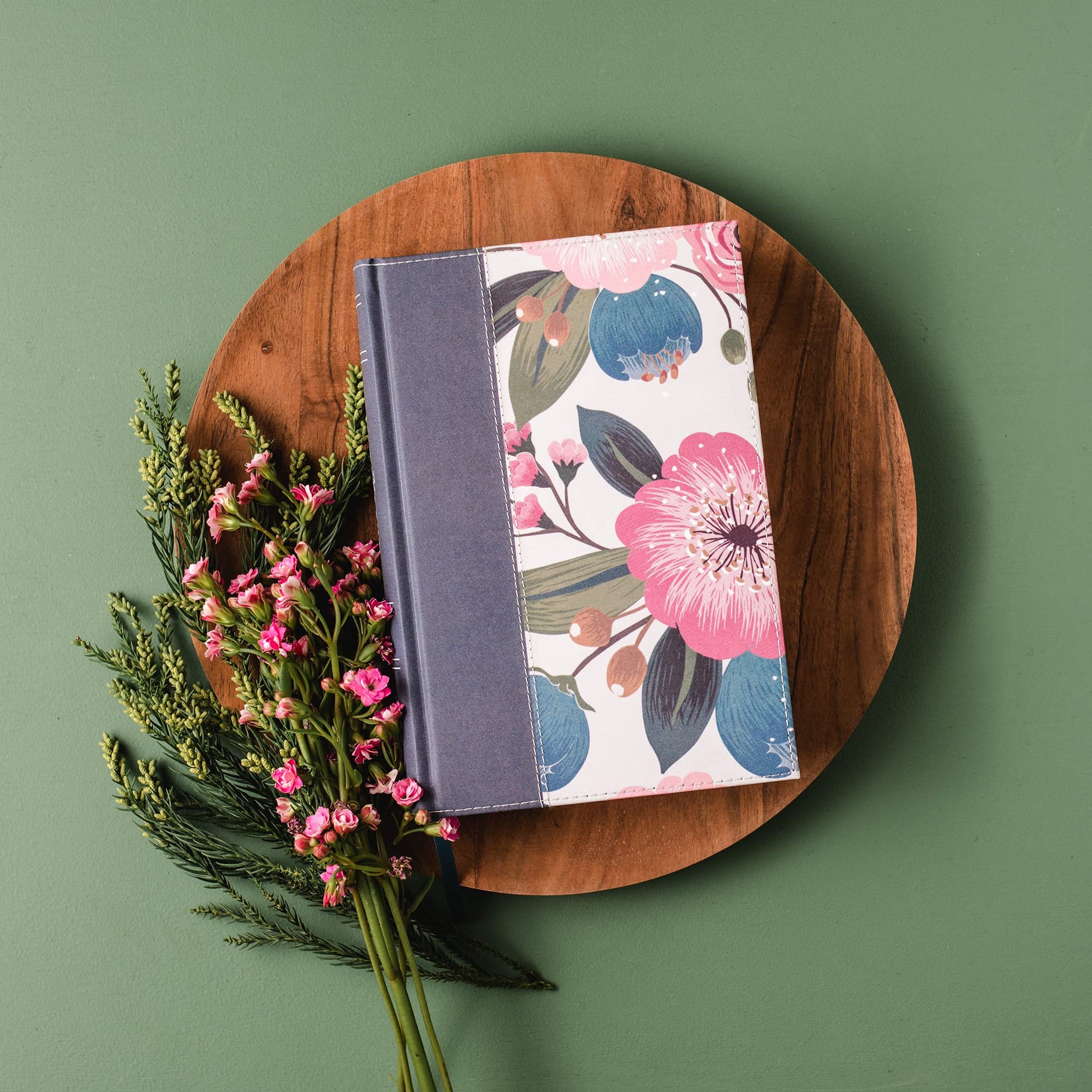 NIV, the Woman'S Study Bible, Full-Color, Red Letter: Receiving God'S Truth for Balance, Hope, and Transformation